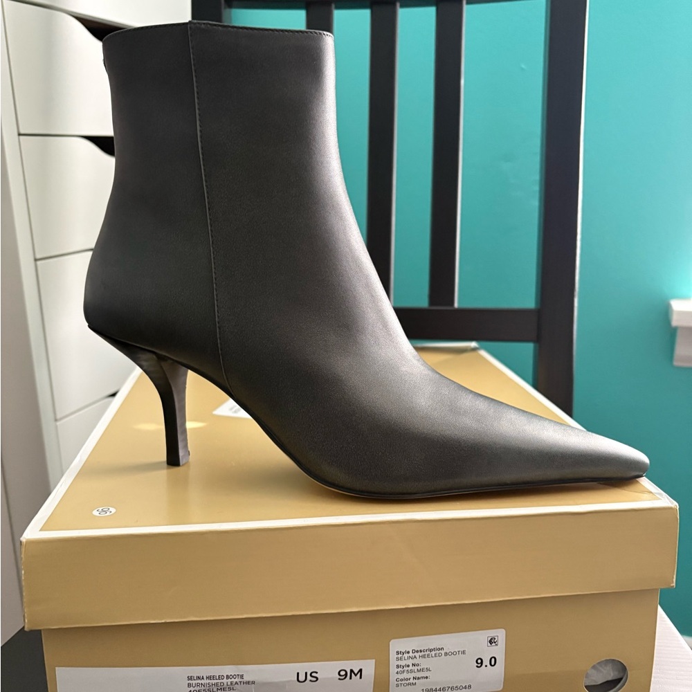 Michael Kors Sleek slate Heeled Boots